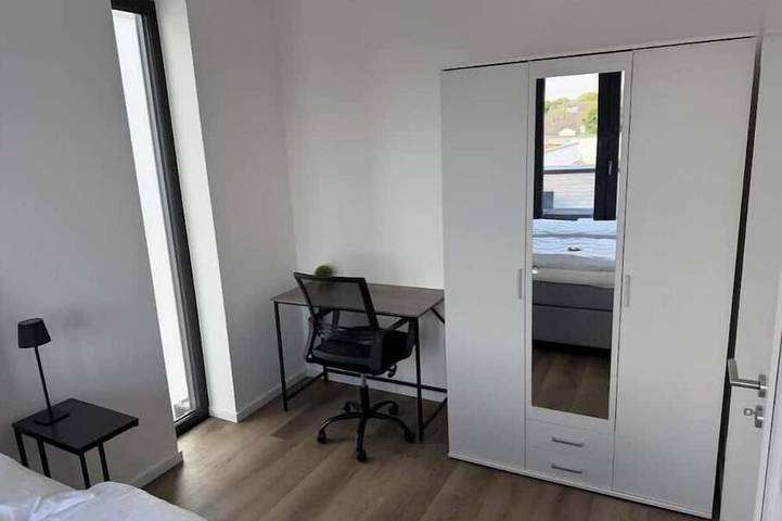 Ganze Wohnung, Penthouse Neubau mit Terasse Köln Messe Airport Bonn Phantasialand in Troisdorf, Rhein-Sieg-Kreis