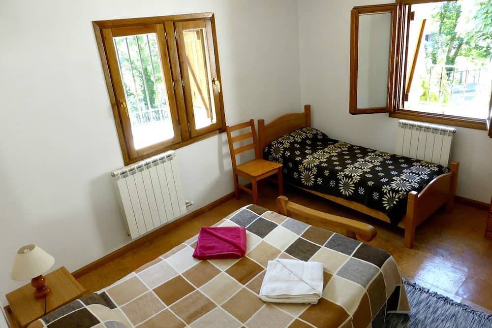 Maison confortable pour 4 personnes. Terrasse et cheminée in Ordesa valley, Torla