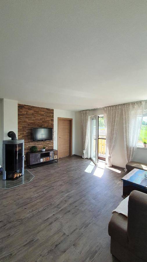 Ferienwohnung für 6 Personen, mit Balkon und Terrasse sowie Seeblick in Mondsee (Stadt) - 4
