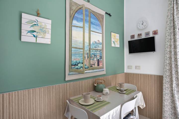 Entire apartment, Addu' Me Apartment with Balcony, Wi-Fi, and Air Conditioning in Naples, Naples Province