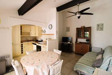 Villa With Pool for 4 People in La Londe-les-Maures, Toulon region, Photo 3