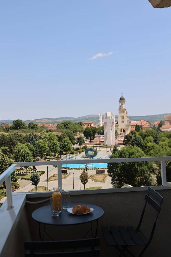 Gîte pour 4 personnes, avec Balcon ainsi que Terrasse et Vue à Alba (Romania)