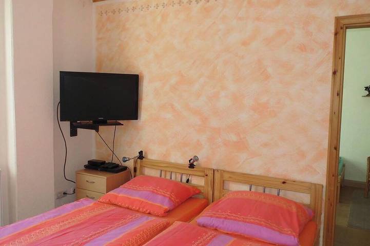 Ferienwohnung für 4 Personen, mit Pool und Garten sowie Sauna in Rathmannsdorf - 3