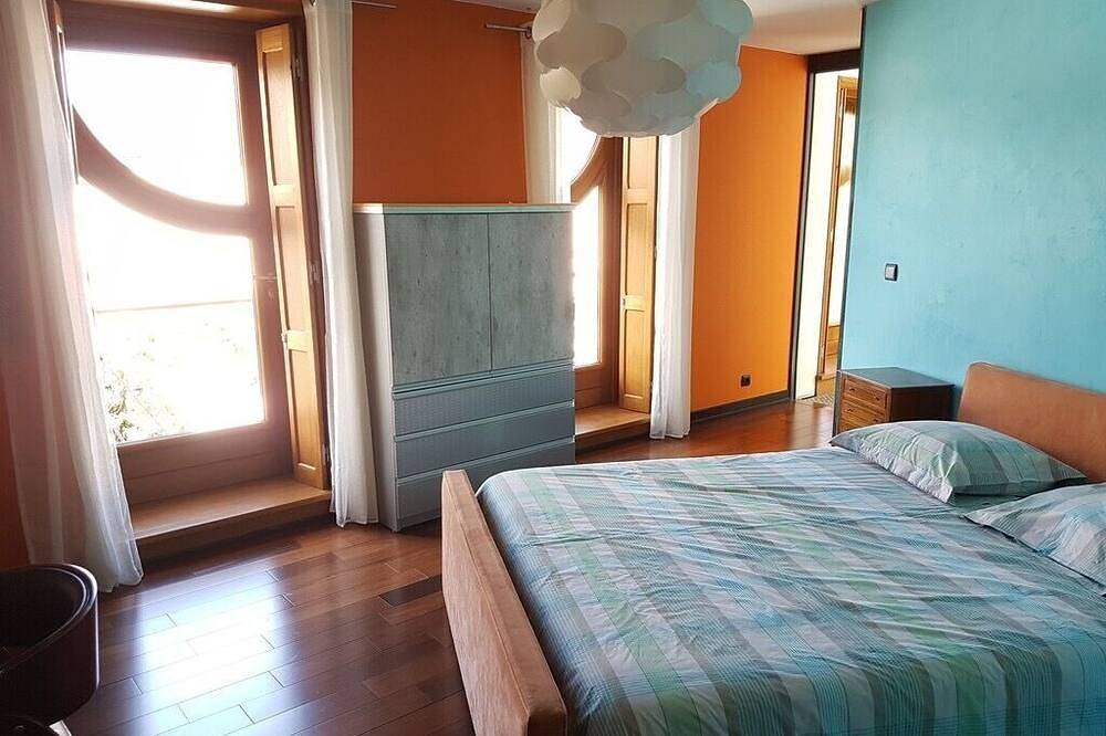 Spacious modern townhouse in Béthune, Béthune region