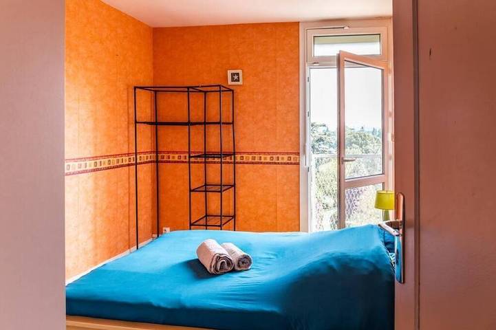 Ganze Wohnung, ♥ Cap Sud 54m2 ☀vue ☀ - Hypercentre-Wifi in Tarbes, Hautes-Pyrénées
