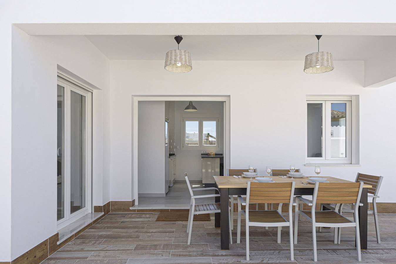 Ferienhaus "Rocamar" mit Bergblick, Pool, Wlan, A/C, Terrasse & Garten in Playa del Faro de Trafalgar, Barbate