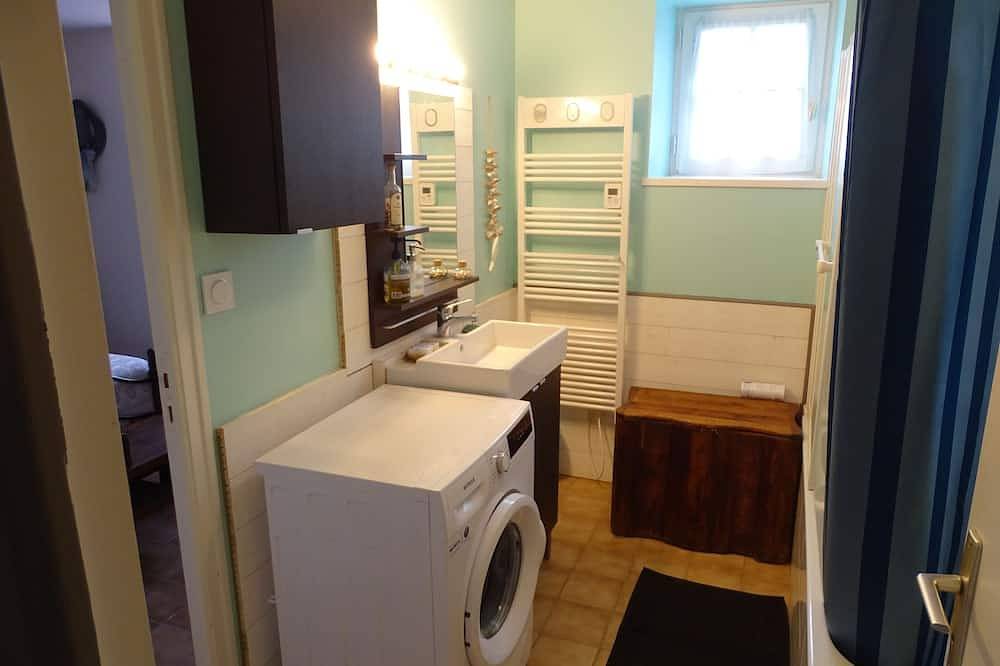 Brittany house in Finistère with fireplace, Pets welcome! in Tourch, Quimper und Umgebung