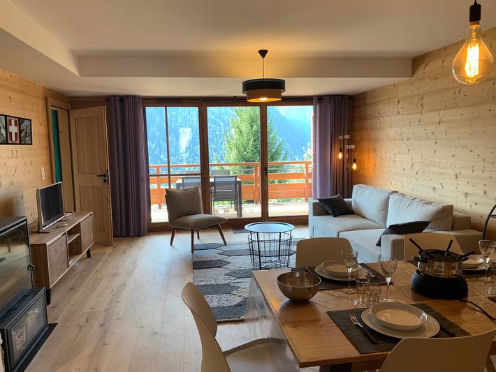Appartement entier, Appartement 'Flambeaux Le 12' avec vue montagne, balcon et Wi-Fi in Chatel, Les Portes du Soleil