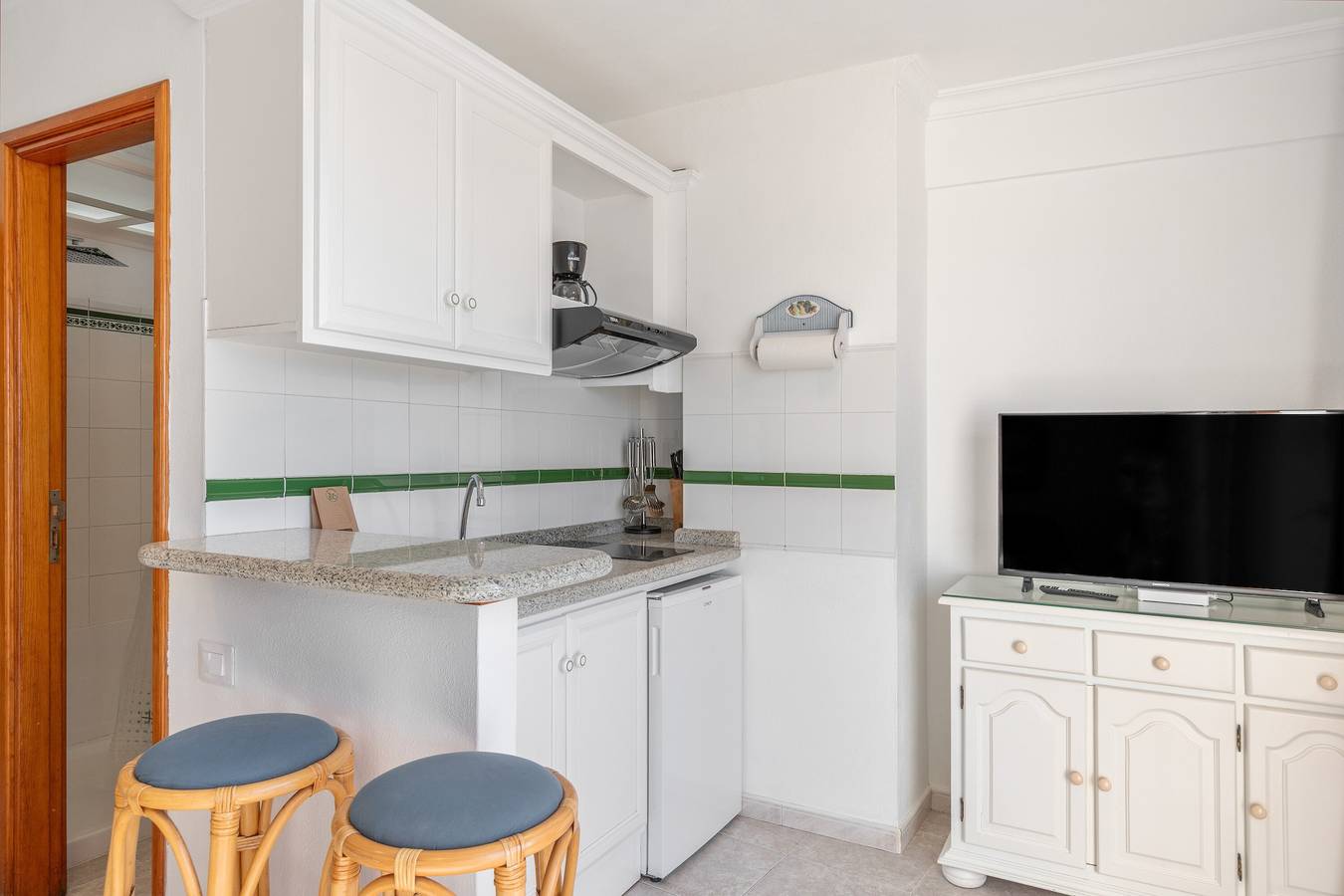 Ganze Wohnung, Apartment 'Playa Delphin 305' mit Meerblick, Balkon und Wlan in Puerto Naos, Los Llanos de Aridane