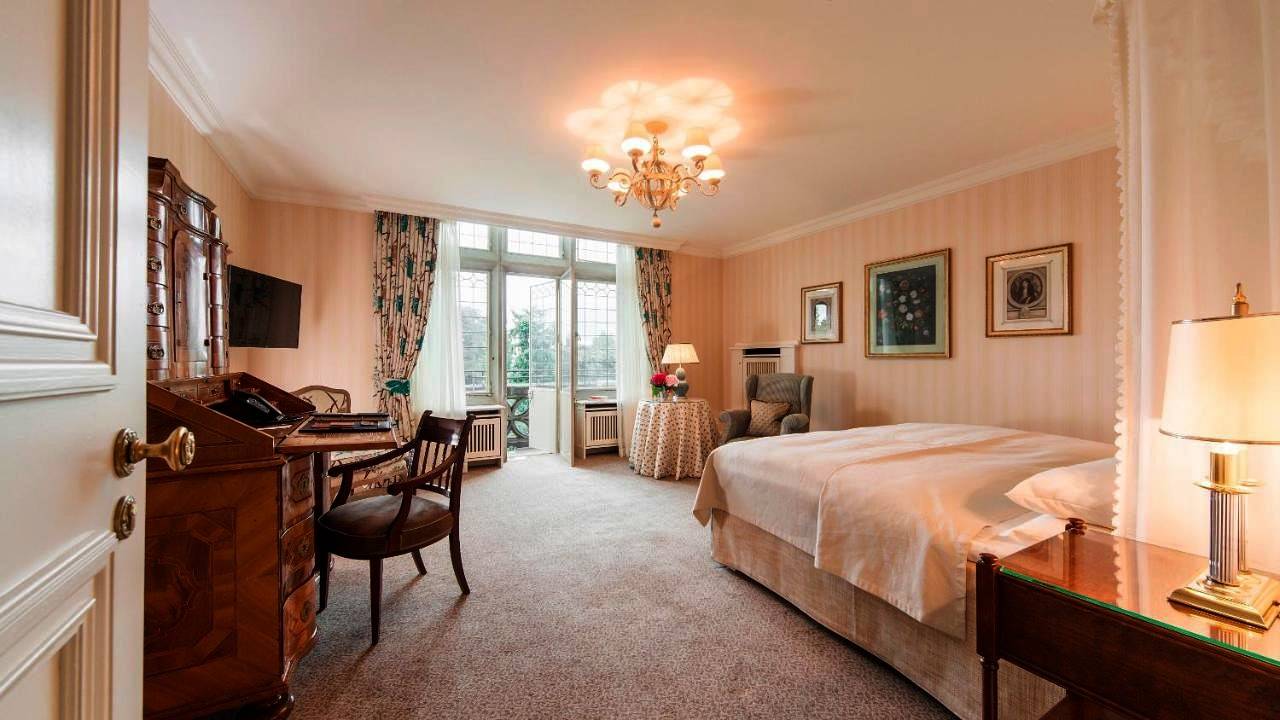 Hôtel pour 10 personnes avec terrasse in Kronberg im Taunus, Arrondissement du Haut-Taunus