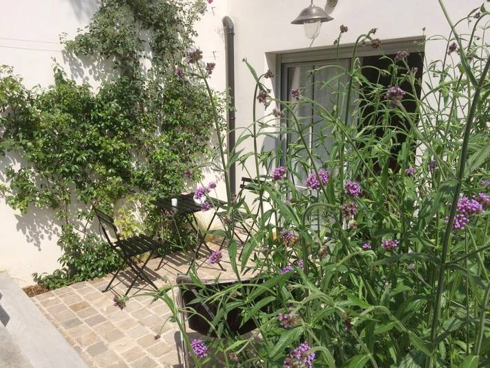 Ferienwohnung für 2 Personen, mit Balkon und Terrasse in Versailles - 2