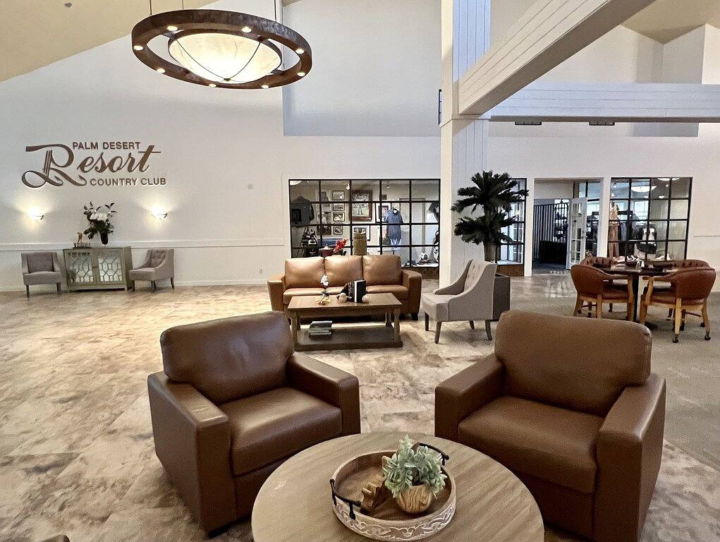 Ganze Wohnung, Relaxing desert retreat with amazing mountain and lake view on the 7th fairway! in Palm Desert, Coachella Valley