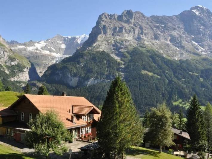 Ferienwohnung für 3 Personen, mit Terrasse im Berner Oberland - 2