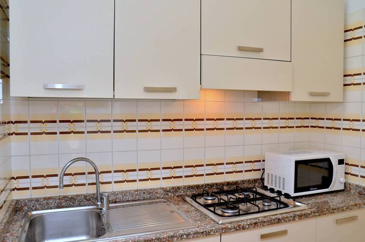 Villa für 6 Personen, mit Balkon/Terrasse und Garten in Bibione - 4