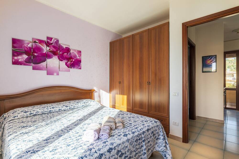 Ganze Wohnung, Dreizimmerwohnung 300 m vom Strand en beach in Arbatax, Tortolì