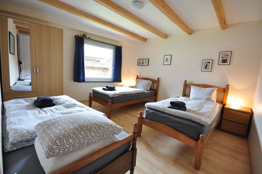 Ganze Wohnung, Schön gestaltete Wohnung.  Voll ausgestattet für Ihre Ferien. Schlafen 7 in Matten bei Interlaken, Thunersee