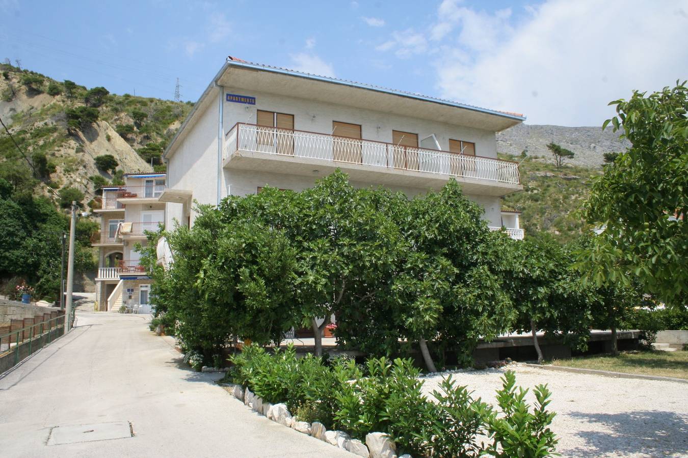 Ganze Wohnung, 1-Zimmer-Ferienwohnung am Strand Duce, Omis A-2731-a in Dugi Rat, Omis-Riviera
