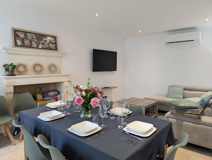 Gîte pour 6 personnes, avec Jacuzzi et Terrasse