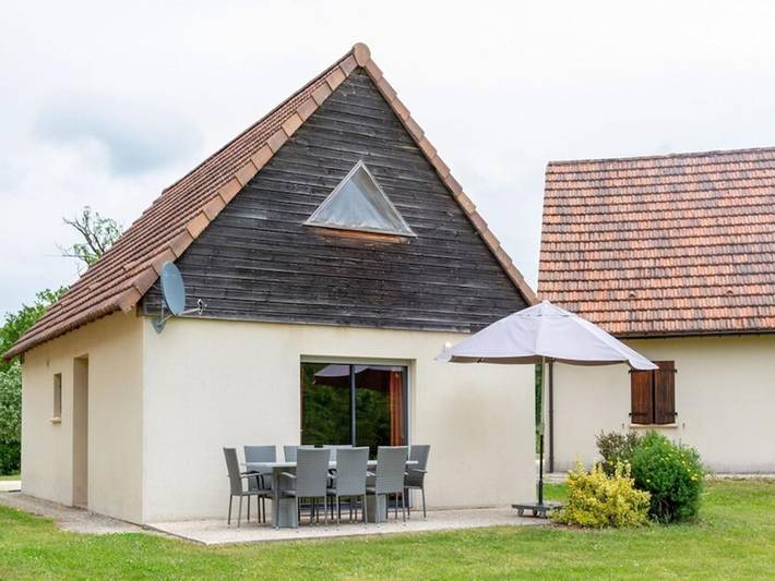 Maison de vacances pour 8 personnes, avec jardin ainsi que terrasse et bassin pour enfant dans le Sud de la France
