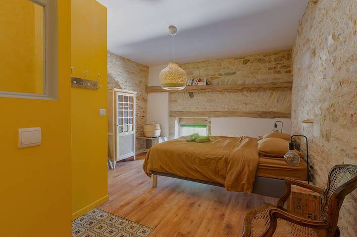 Location de vacances pour 12 personnes, avec jardin à Saint-Ythaire - 2