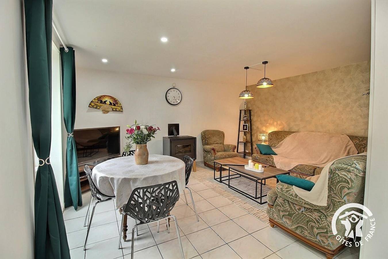 Sous le Noyer in Plouha, Côte de Goëlo