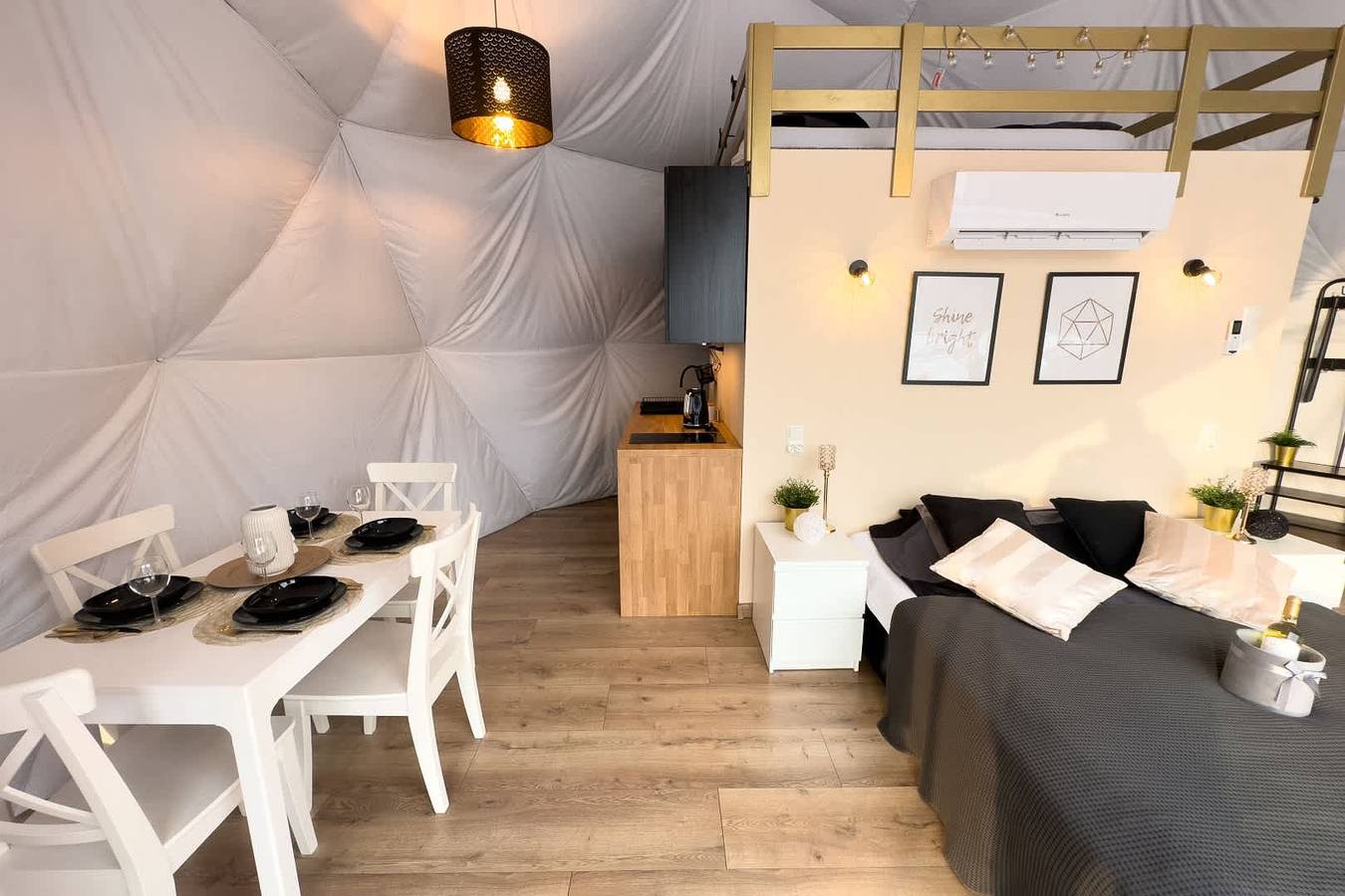 Ganze Ferienwohnung, Glamp Glamour - Ranczo Targówka in Großpolen
