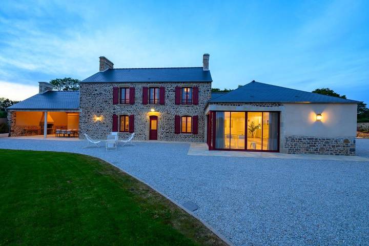 Holiday rental for 8 people, with Hot tub and Garden as well as Sauna