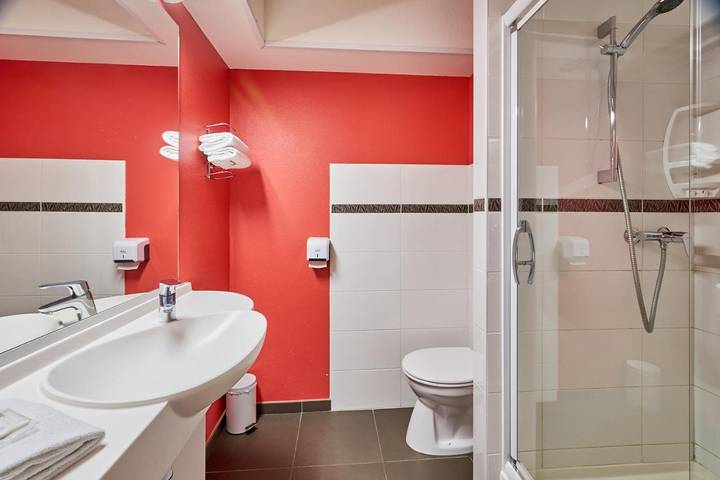 Hôtel pour 4 personnes, avec terrasse à Saint-Contest - 3