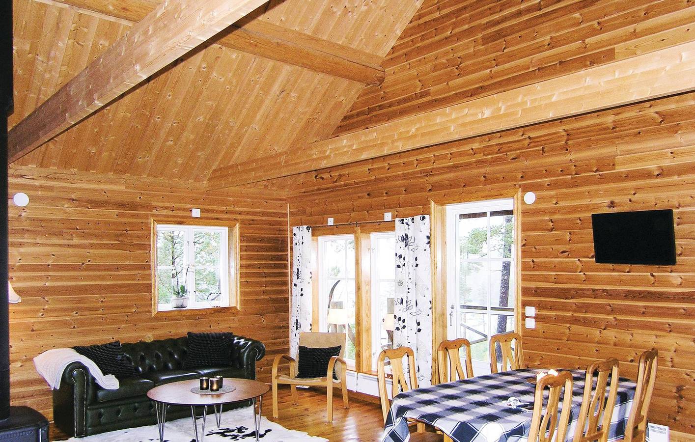 Vacation house for 5 people with terrace in Jönköping County