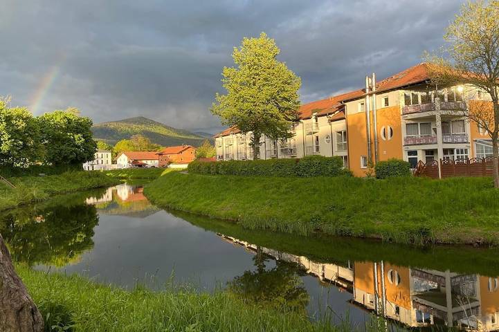 Ferienwohnung für 2 Personen, mit Pool und Sauna sowie Balkon und Whirlpool, mit Haustier in Bad Kötzting