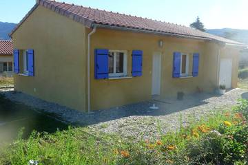 Gîte pour 5 personnes, avec jardin et terrasse, animaux acceptés à Mirabel-et-Blacons
