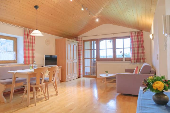 Ferienhaus für 2 Personen, mit Terrasse und Garten in Immenstadt - 4