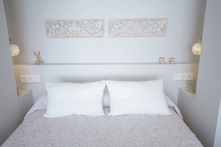 Appartamento intero, Appartamento Deluxe - Spiaggia Di Prima Linea, Piscina, TV Satellitare, WIFI Gratuito in La Carihuela, Torremolinos
