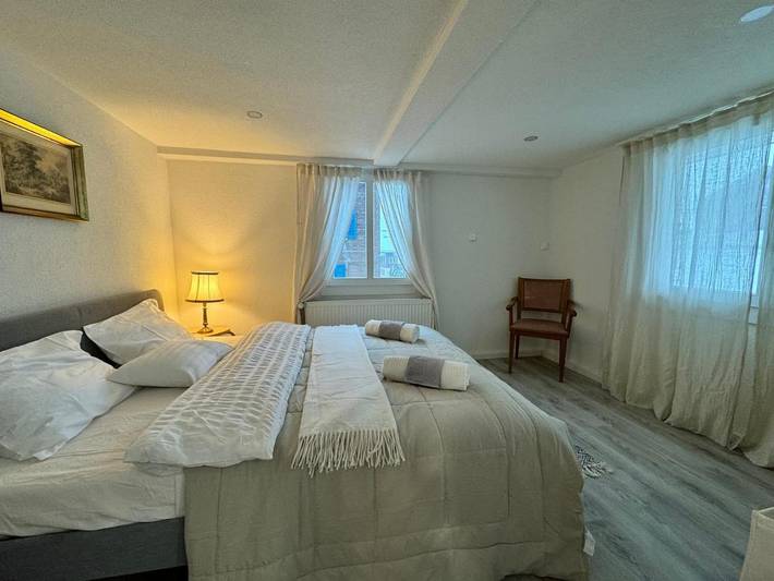 Ferienwohnung für 3 Personen, mit Balkon und Terrasse sowie Seeblick und Ausblick