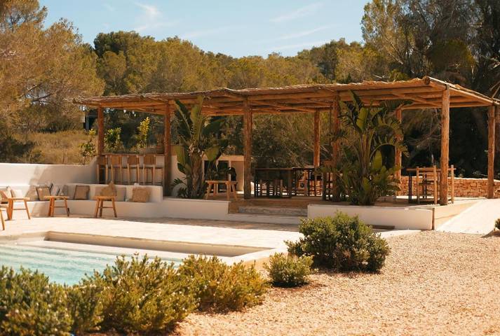 Gîte pour 2 personnes, avec piscine ainsi que vue et jardin dans Playa Migjorn Formentera - 3