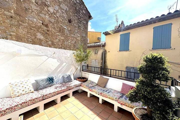 Gîte pour 8 personnes, avec terrasse