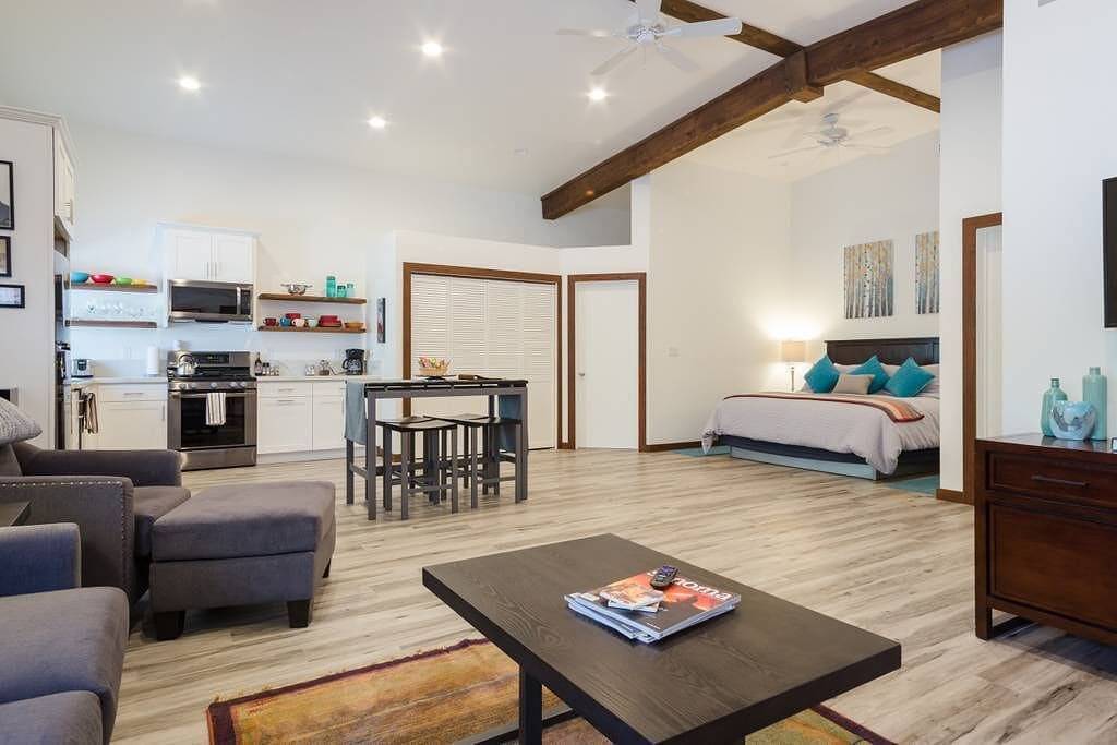 Sonoma Wine Lovers Getaway - Ein angenehmer Spaziergang zum Sonoma Plaza in Sonoma, California North Coast