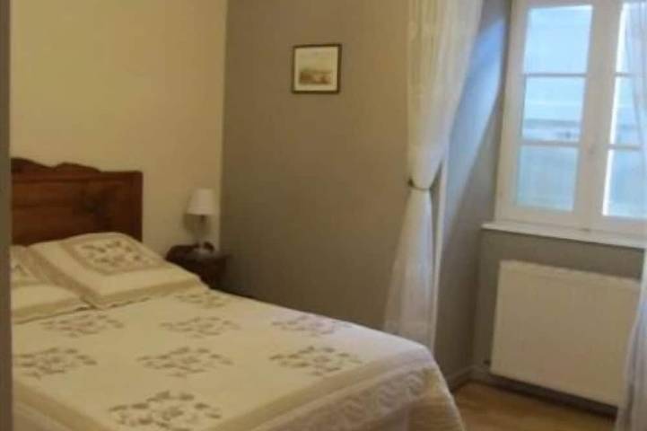 Location de vacances pour 6 personnes, avec jardin à Givry - 2