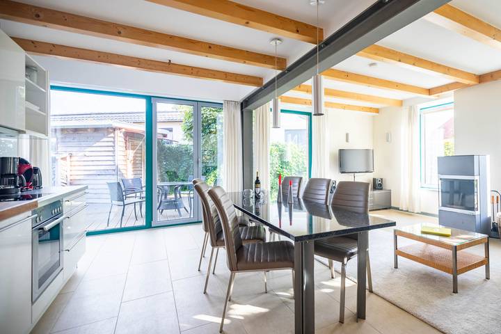 Ferienhaus für 4 Personen, mit Terrasse und Sauna sowie Garten in Wohlenberg - 2