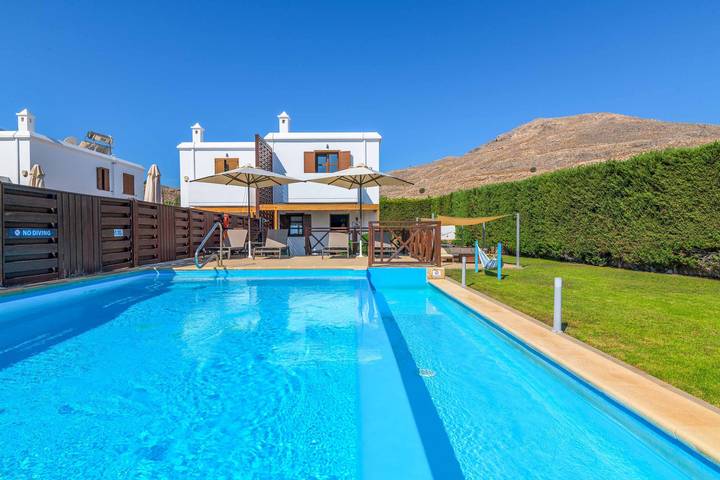 Chalet para 4 personas, con Terraza y Piscina en Lindos