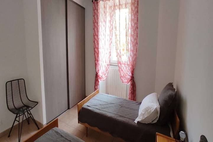 Location de vacances pour 6 personnes, avec jardin à Sanilhac - 4