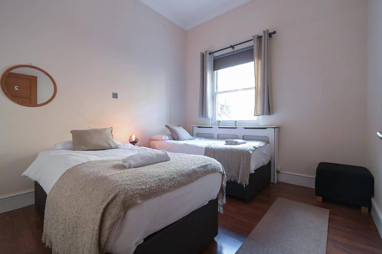 Queensway Hyde Park Flat by Dc London Rooms in Londres, Angleterre du Sud-Est