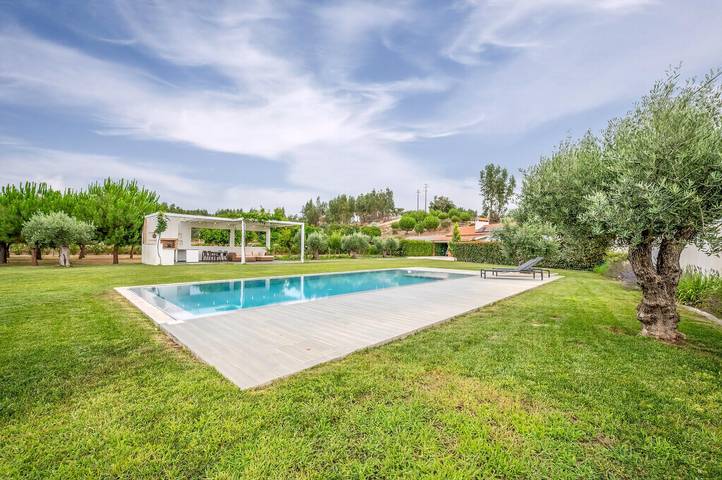 Casa de férias para 7 pessoas, com Terraço e Jardim e ainda Piscina no Alto Alentejo