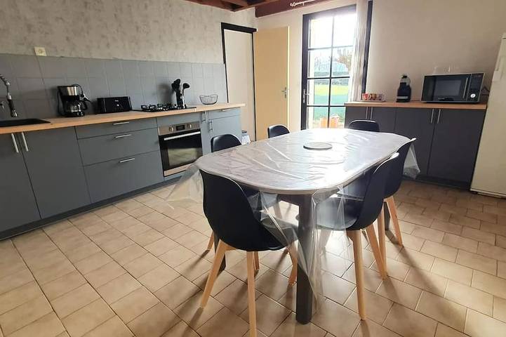 Location de vacances pour 8 personnes, avec terrasse à Le Change