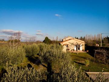 Gîte pour 4 personnes, avec jardin à Corbère