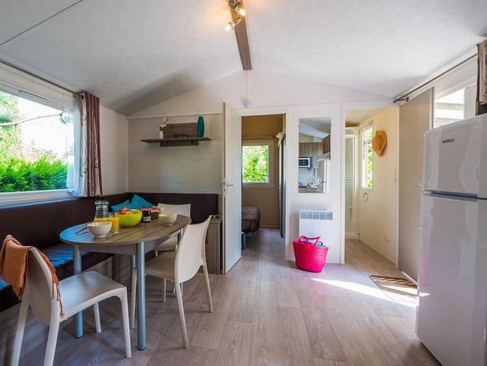 Camping pour 6 personnes, avec bassin pour enfant ainsi que piscine et sauna dans le Lot-et-Garonne - 2