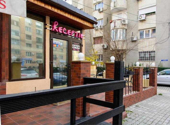 Maison d’hôte pour 4 personnes, avec terrasse à Bucarest - 2