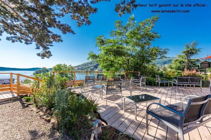 Camping pour 3 personnes, avec Balcon et Terrasse ainsi que Jardin et Vue sur le lac