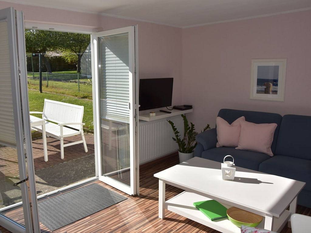 Bungalow in Grube mit Barbecue und Wifi in Grube, Ostholstein