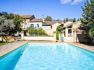Villa pour 11 personnes, avec terrasse et piscine dans Parc Spirou Provence